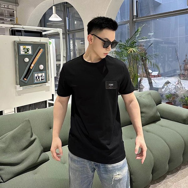 高品質 フェンディ メンズ ロゴ刺繍 コットン 半袖 Tシャツ コピー fev75558